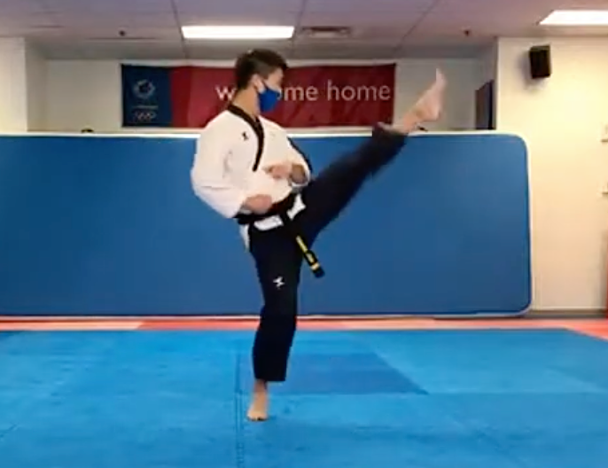 Sport TKD kick